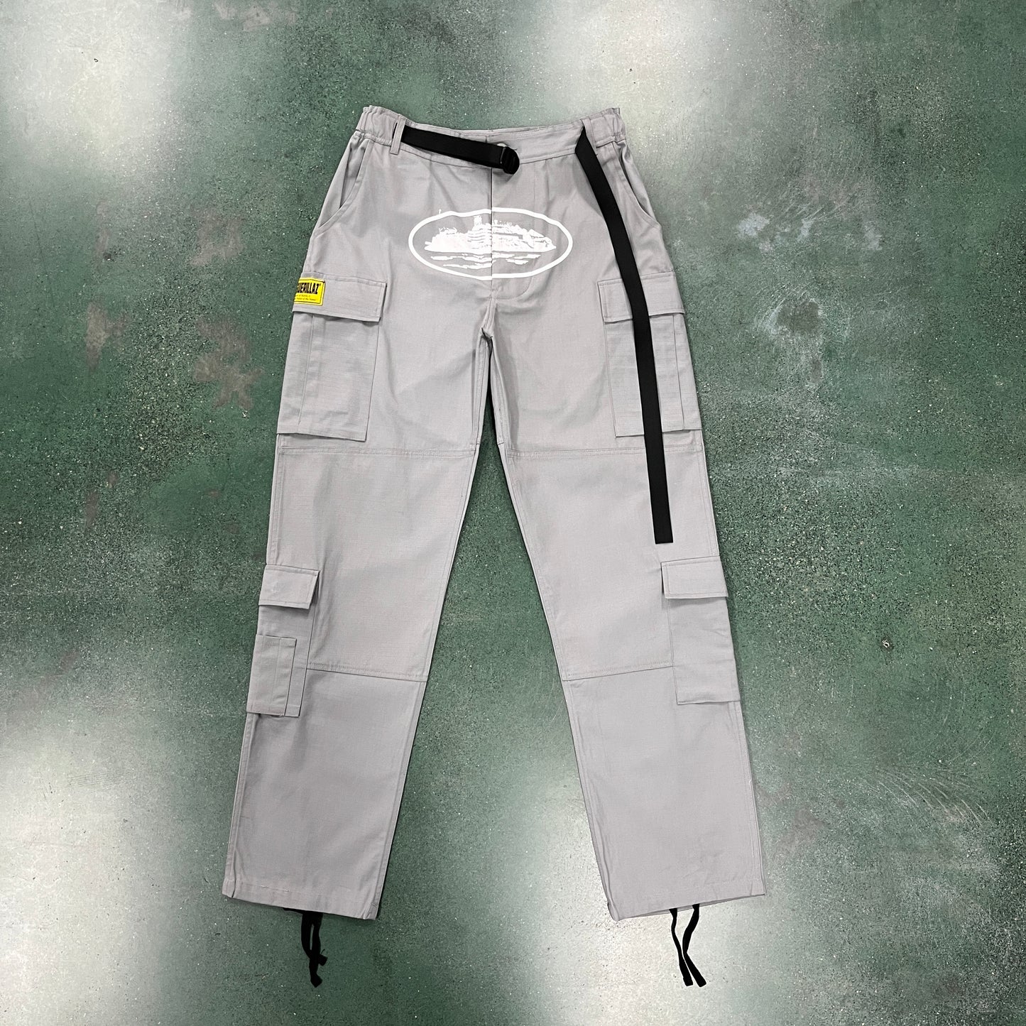 Corteiz Island Cargo Baggy Grey