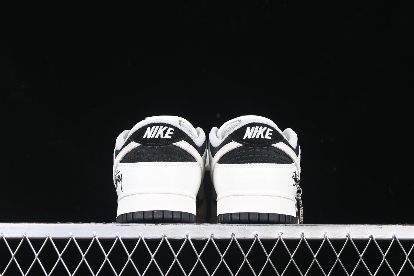 Nike Dunk x Stussy "Black/White"