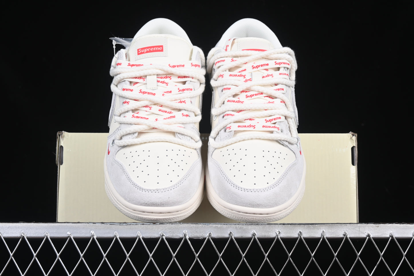 Nike Dunk Custom x Supreme