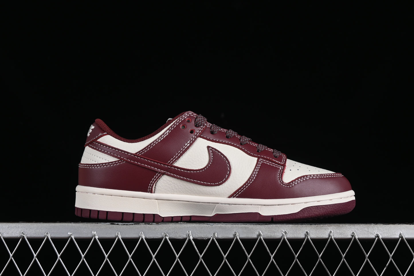 Nike Dunk x Stussy Maroon