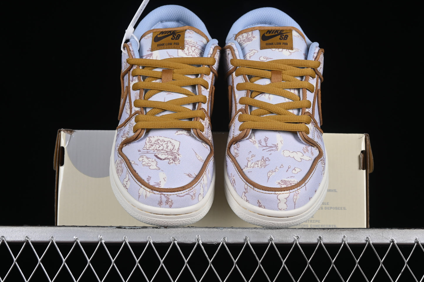 Nike Dunk "Pastoral Print"