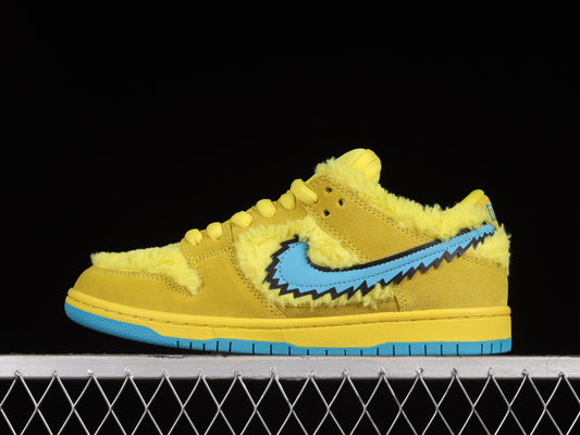 Nike SB Dunk Low Pro Grateful Dead Bears