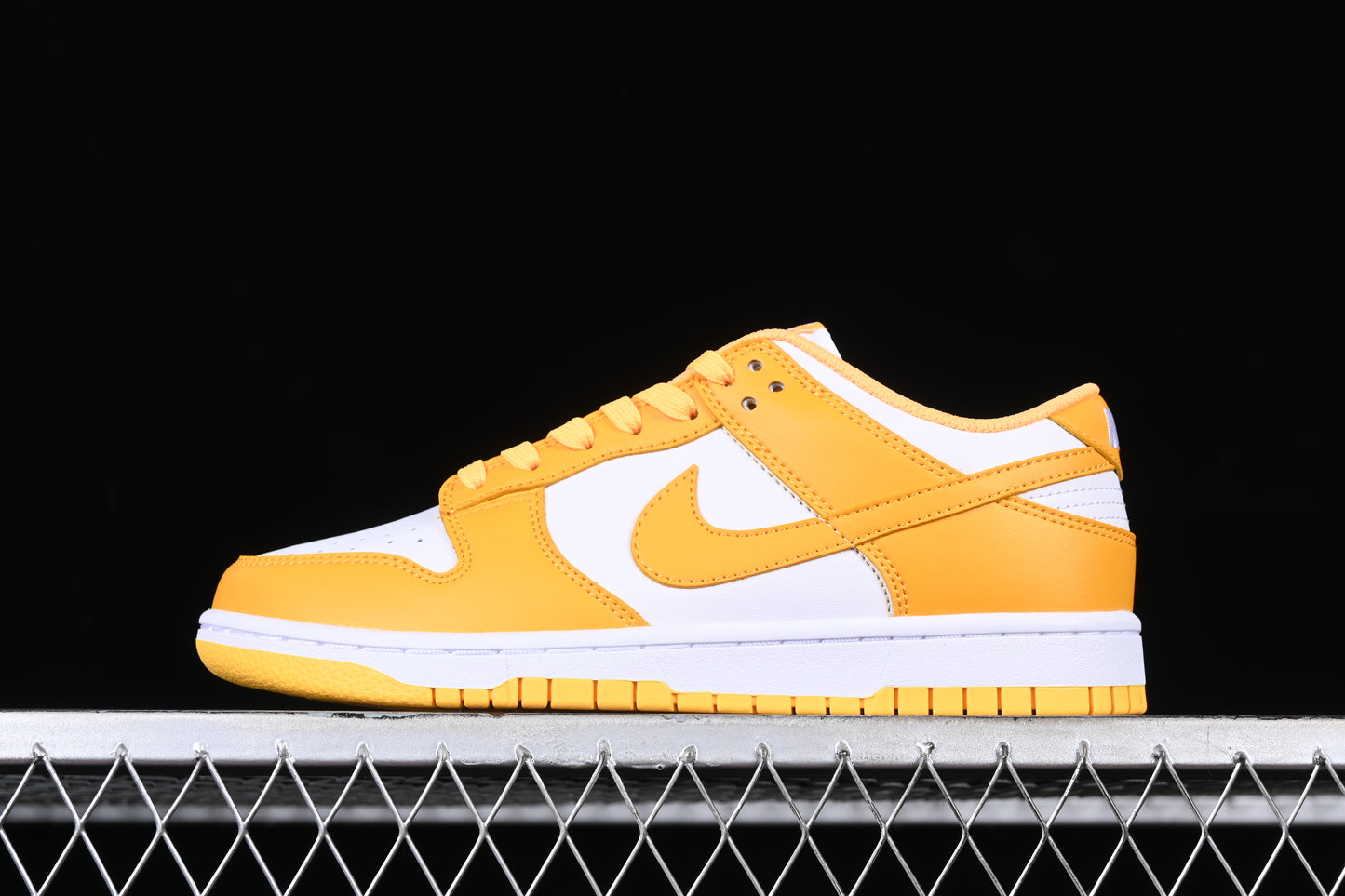 Nike Dunk "White/Yellow"
