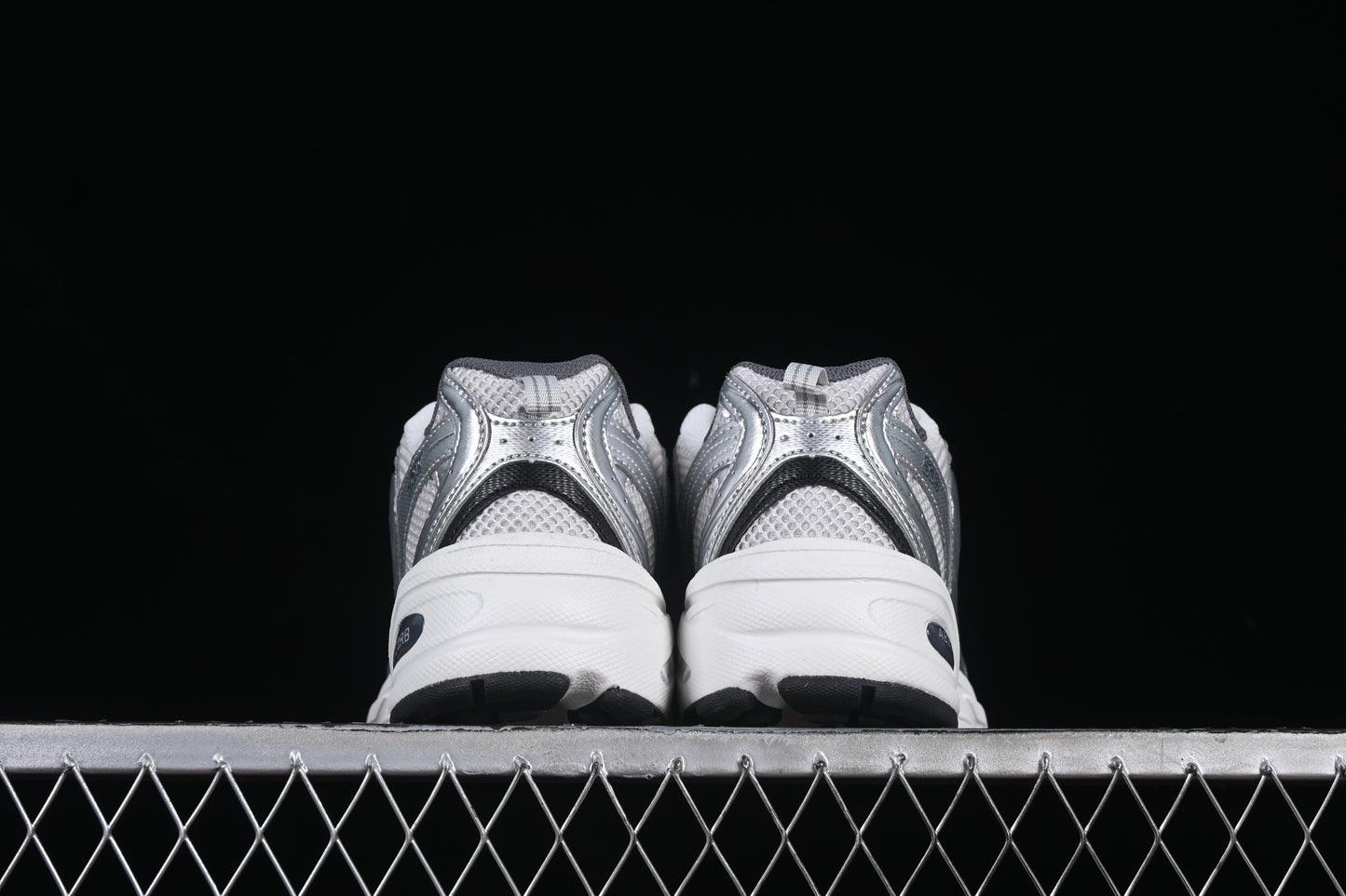 New Balance 530 Silver