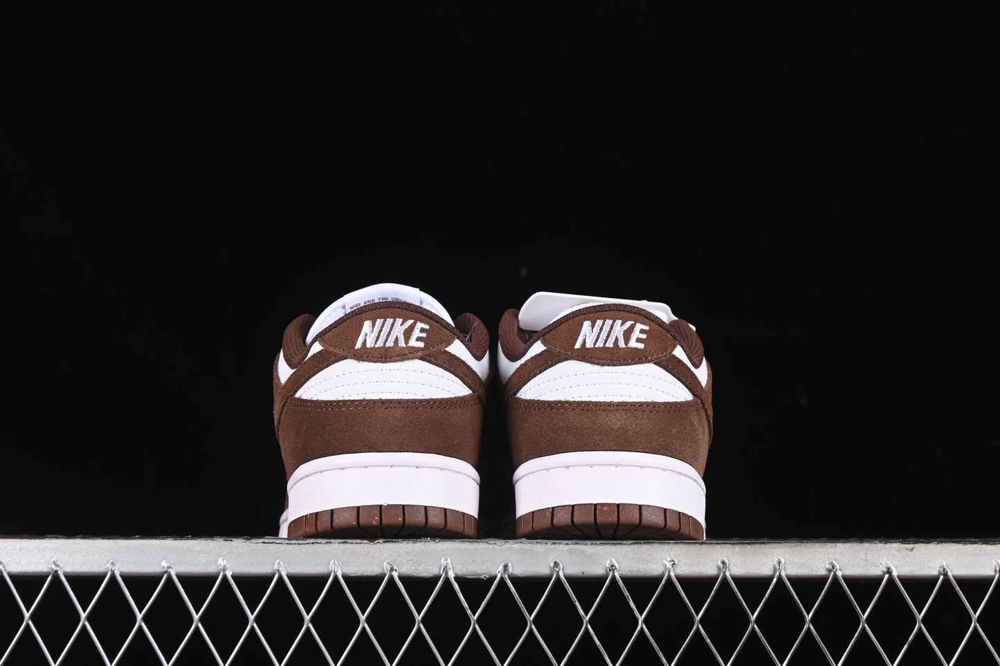 Nike Dunk "Brown Velvet"