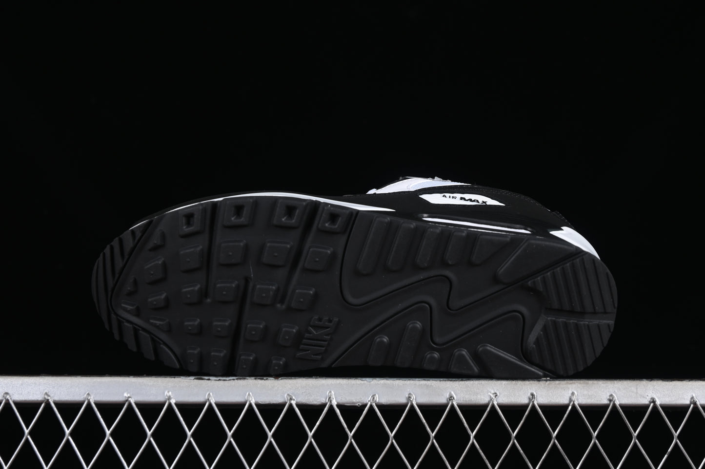 Nike Air Max 90 "Black and White"