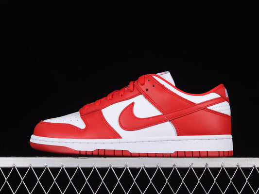 Nike Dunk "University Red"