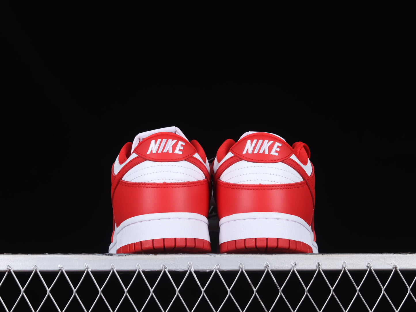 Nike Dunk "University Red"