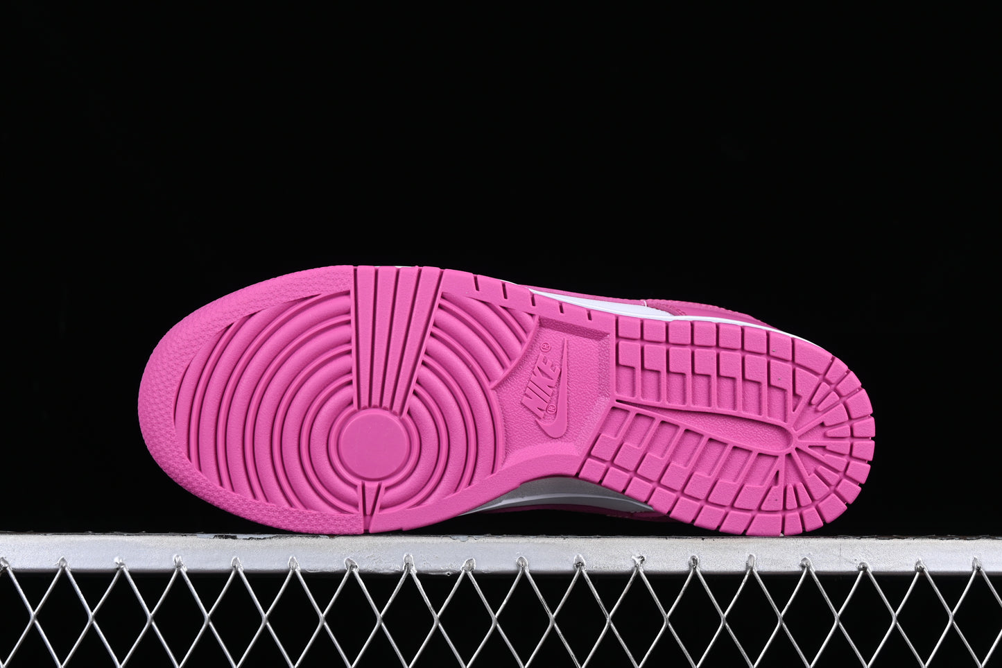 Nike Dunk "Fuchsia"