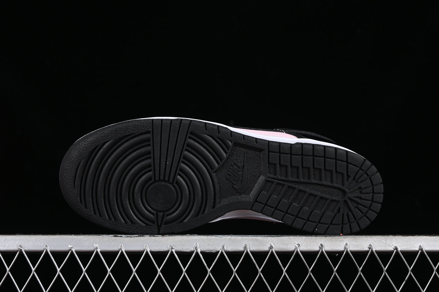 Nike Dunk Black & Pink