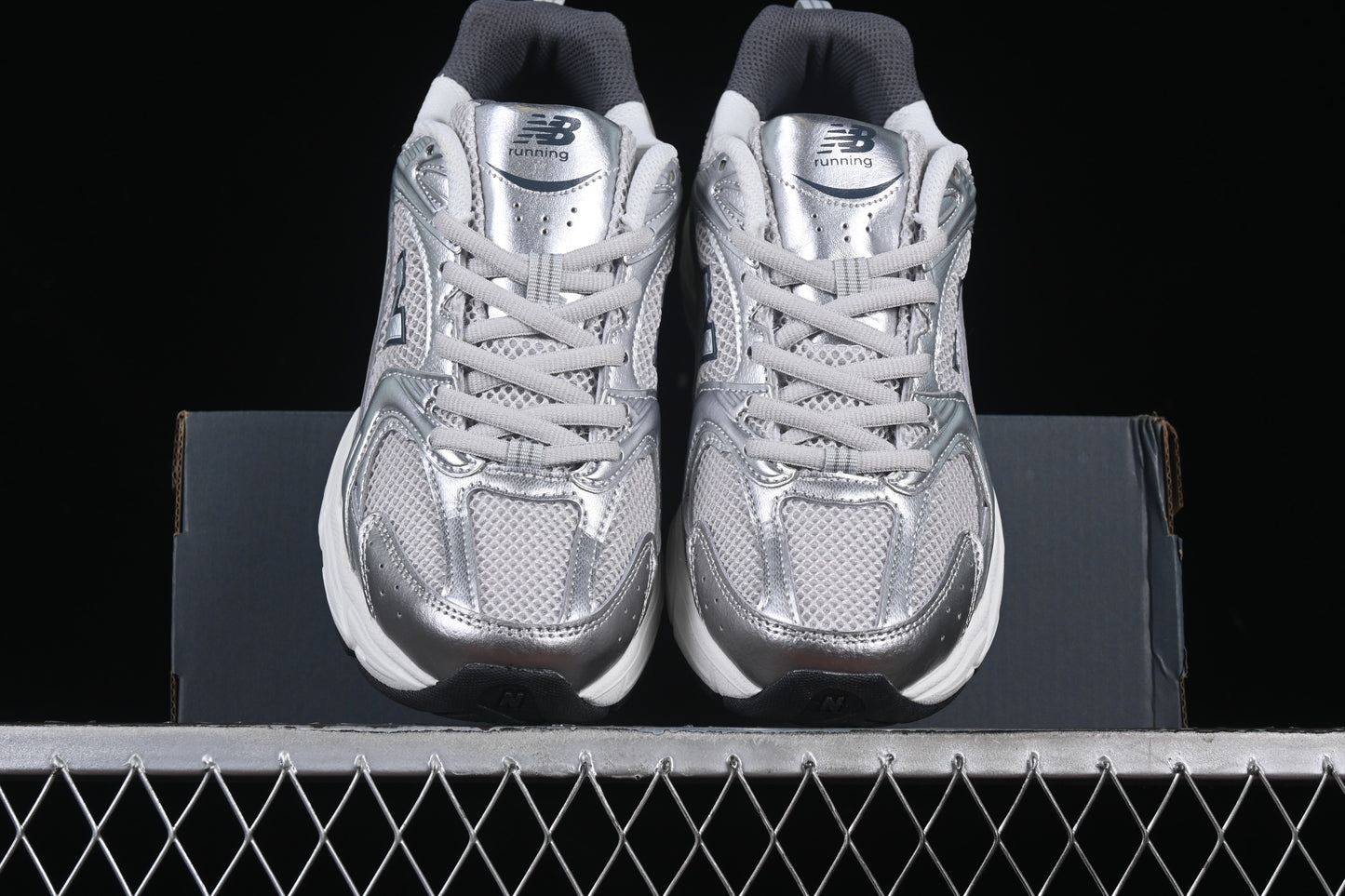 New Balance 530 Silver