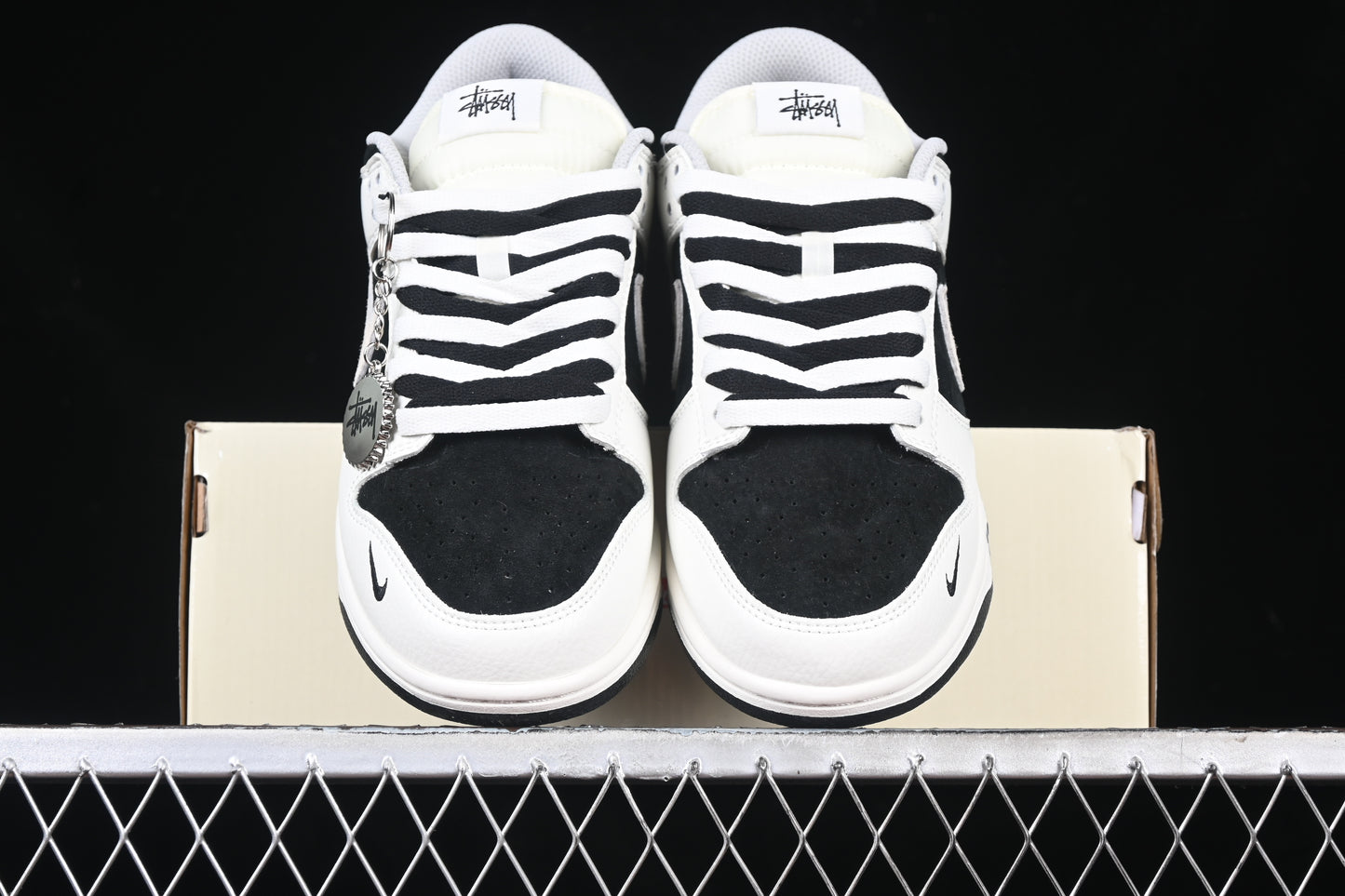 Nike Dunk x Stussy "Black/White"