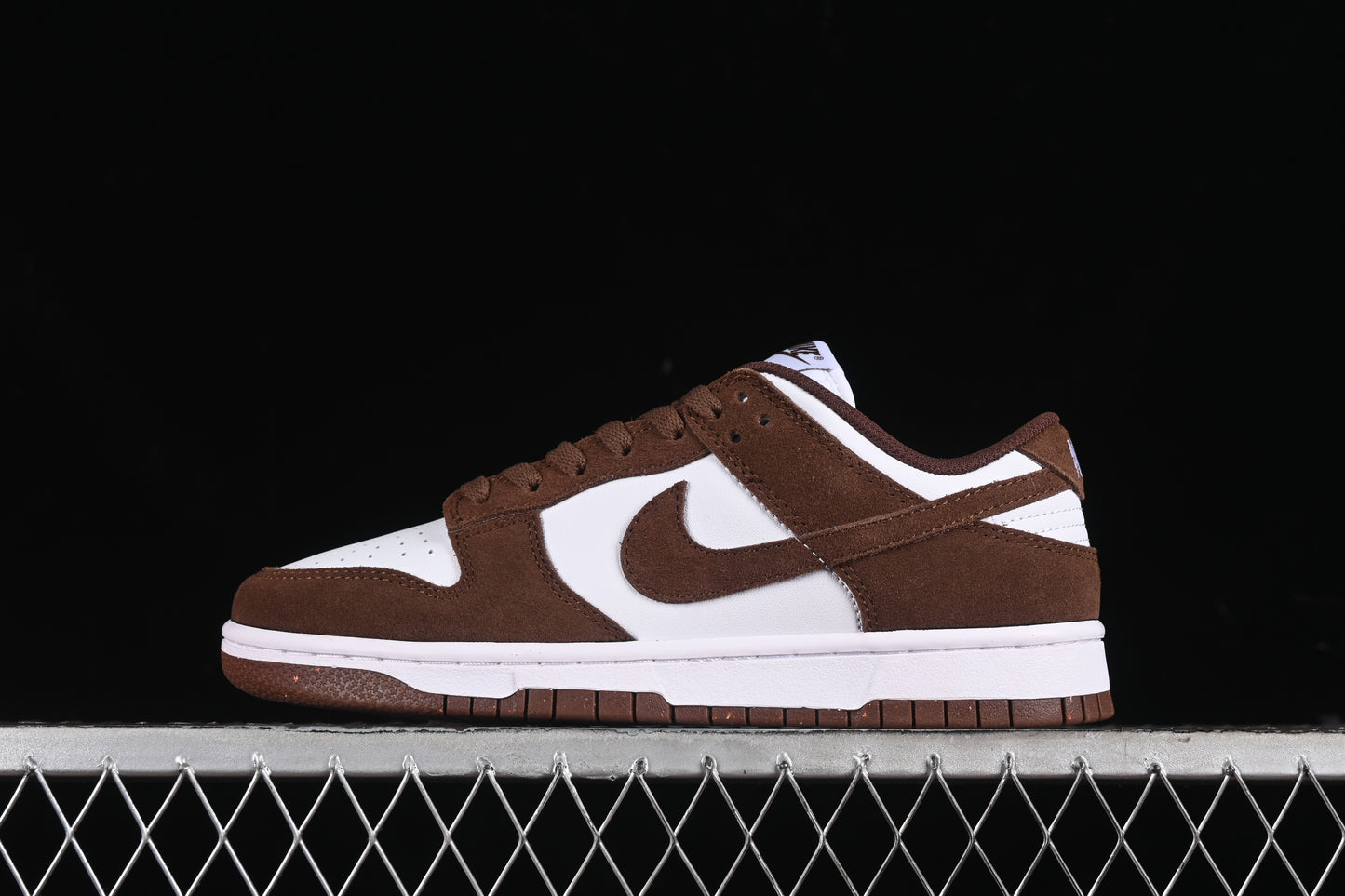 Nike Dunk "Brown Velvet"