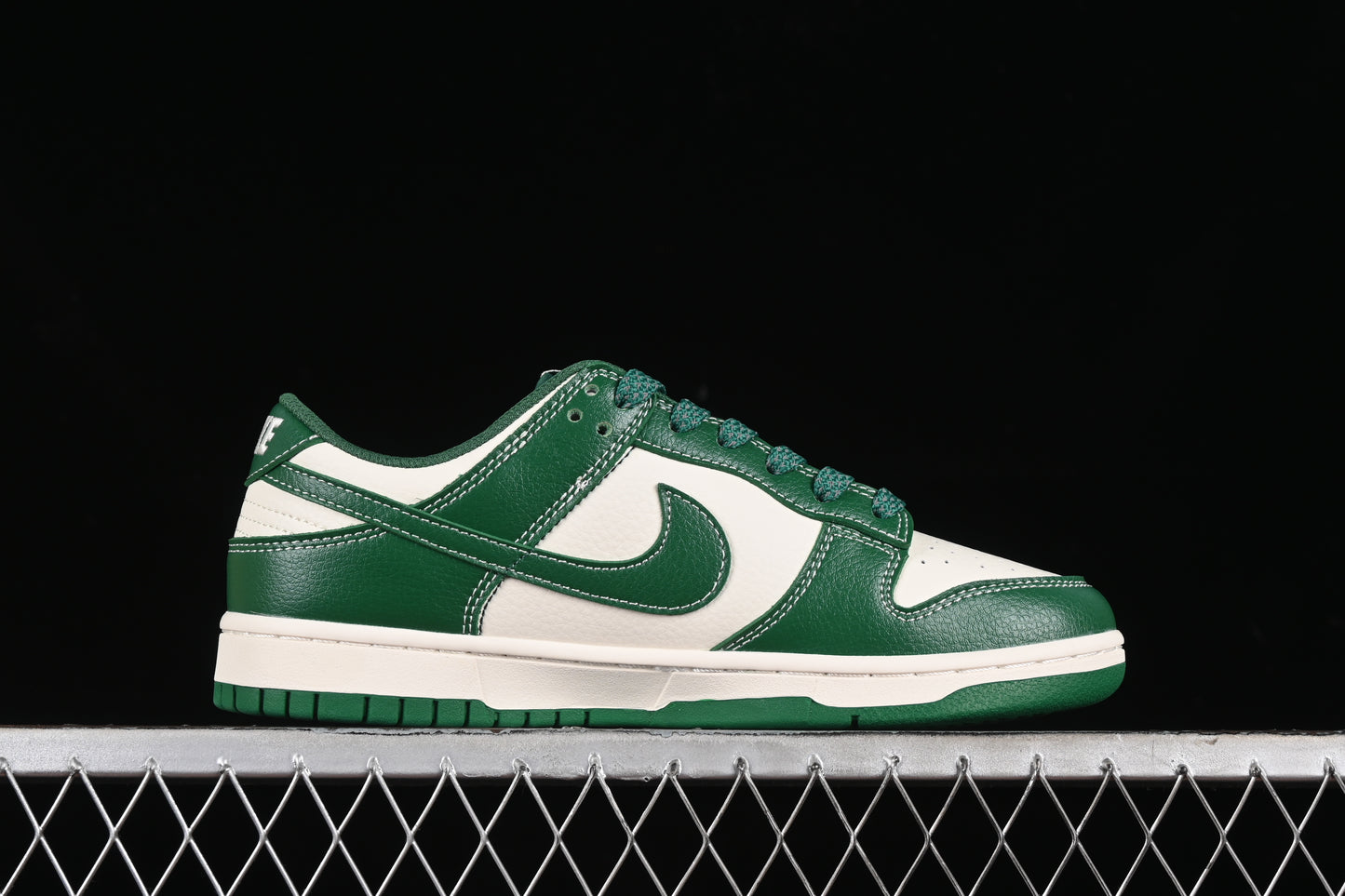 Nike Dunk x Stussy
