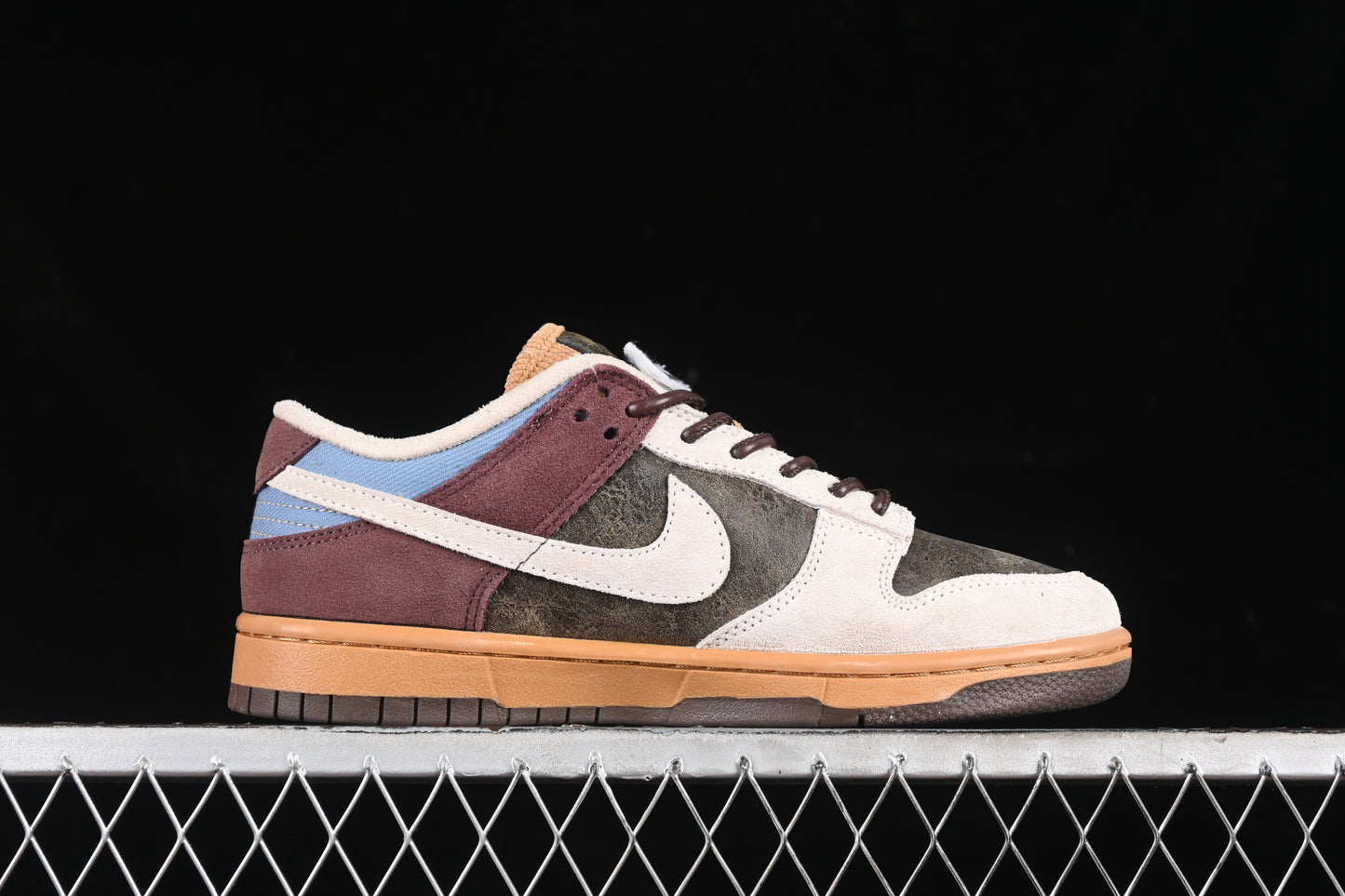 Nike Dunk Low "Love & Peace"
