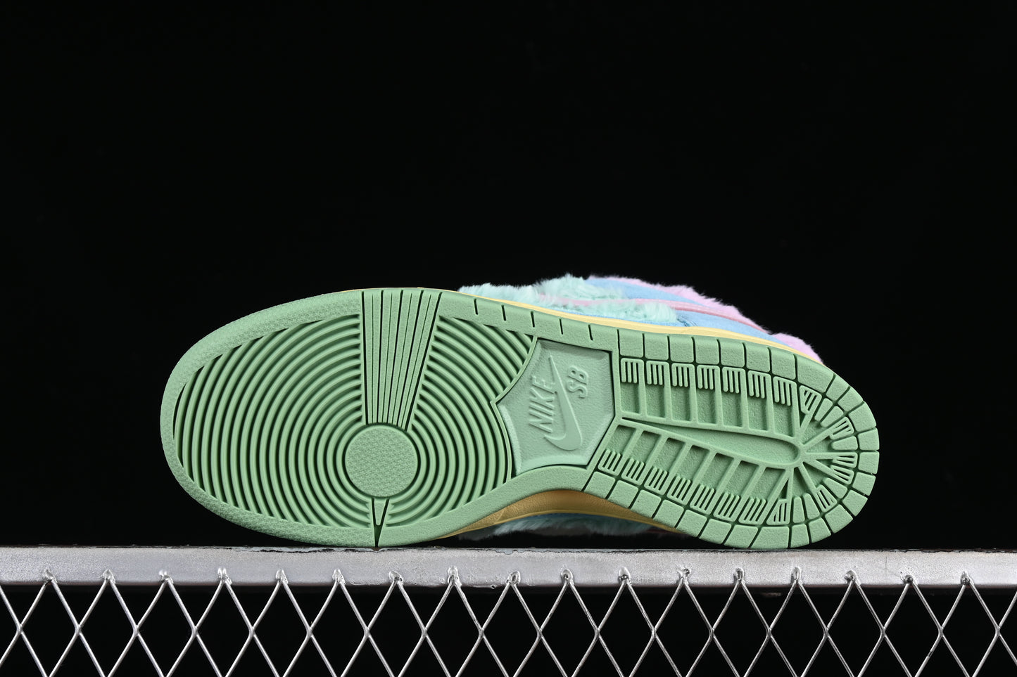 NikeSB Dunk Low Pro "Verdy Visty"