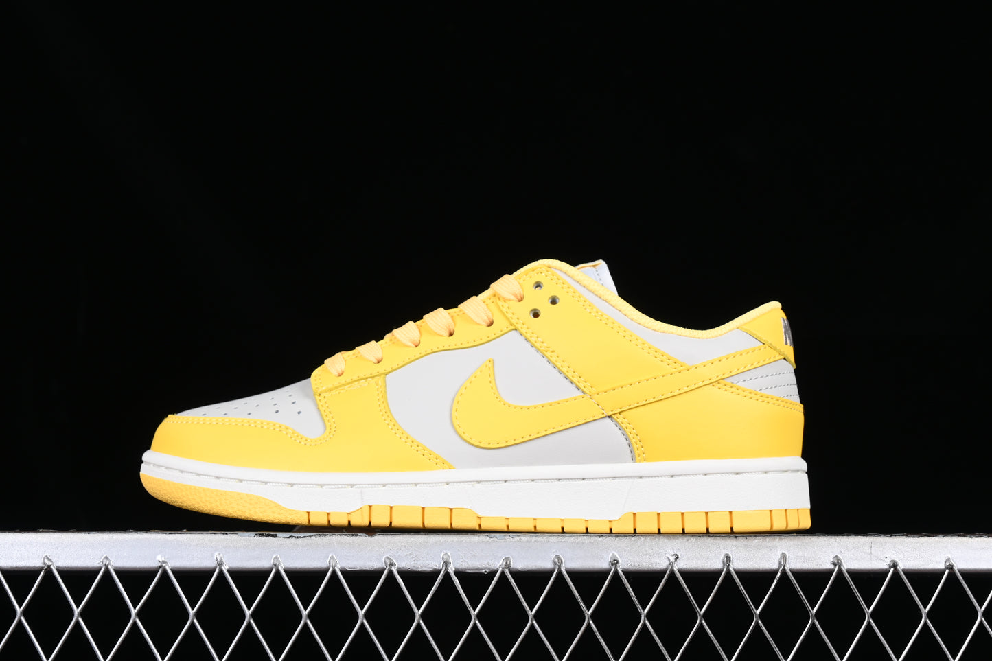 Nike Dunk "Citron Pulse"