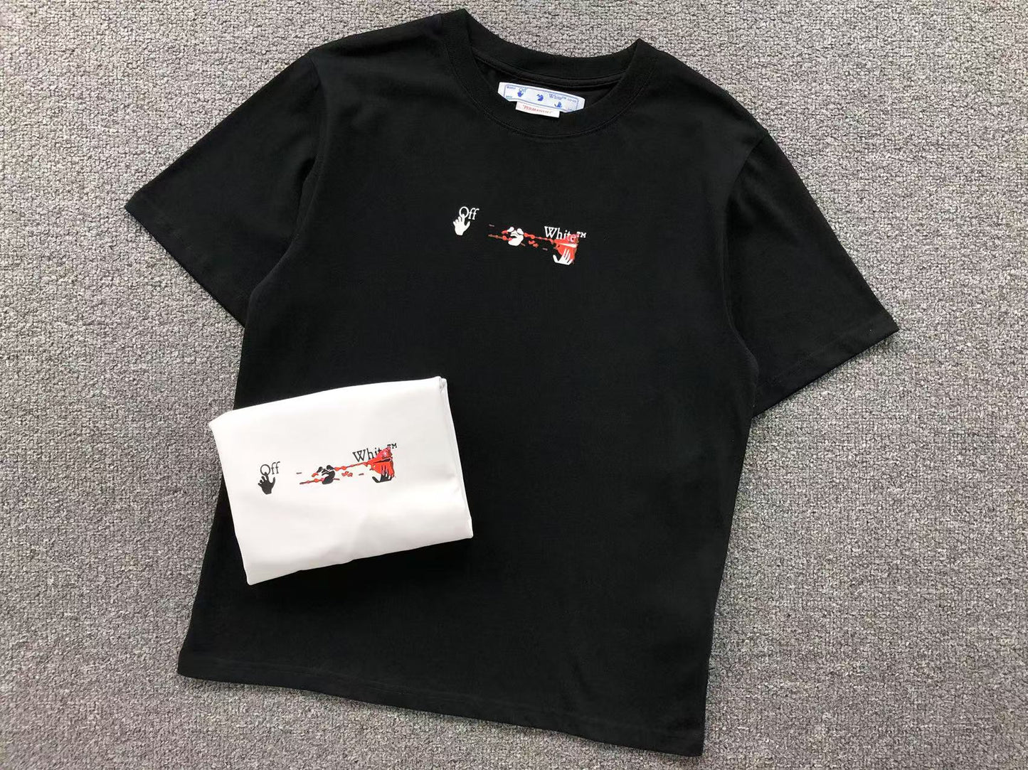 Off-White Red/White T-Shirt