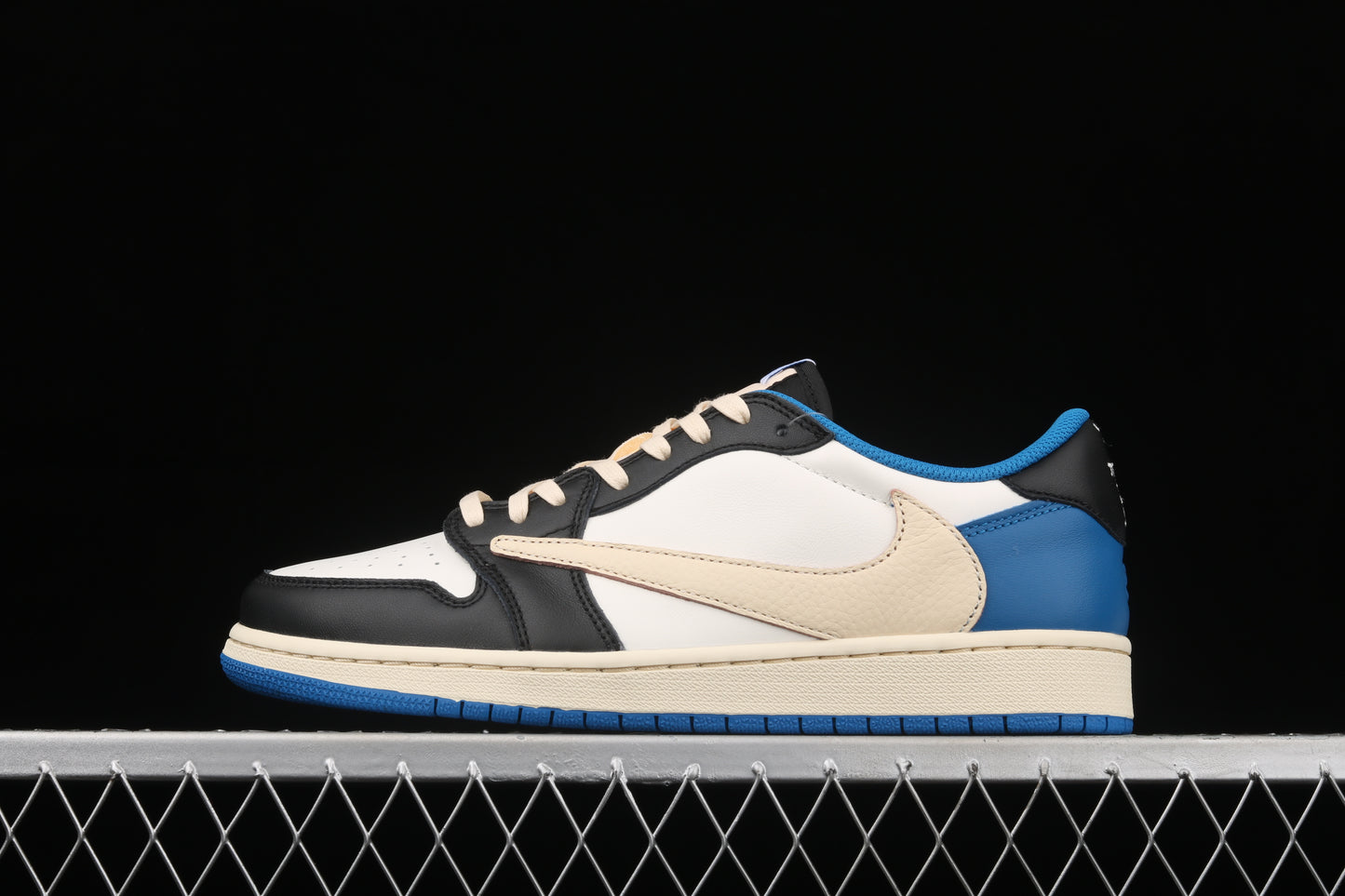 Travis Scott x Fragment Air Jordan 1 Low OG SP