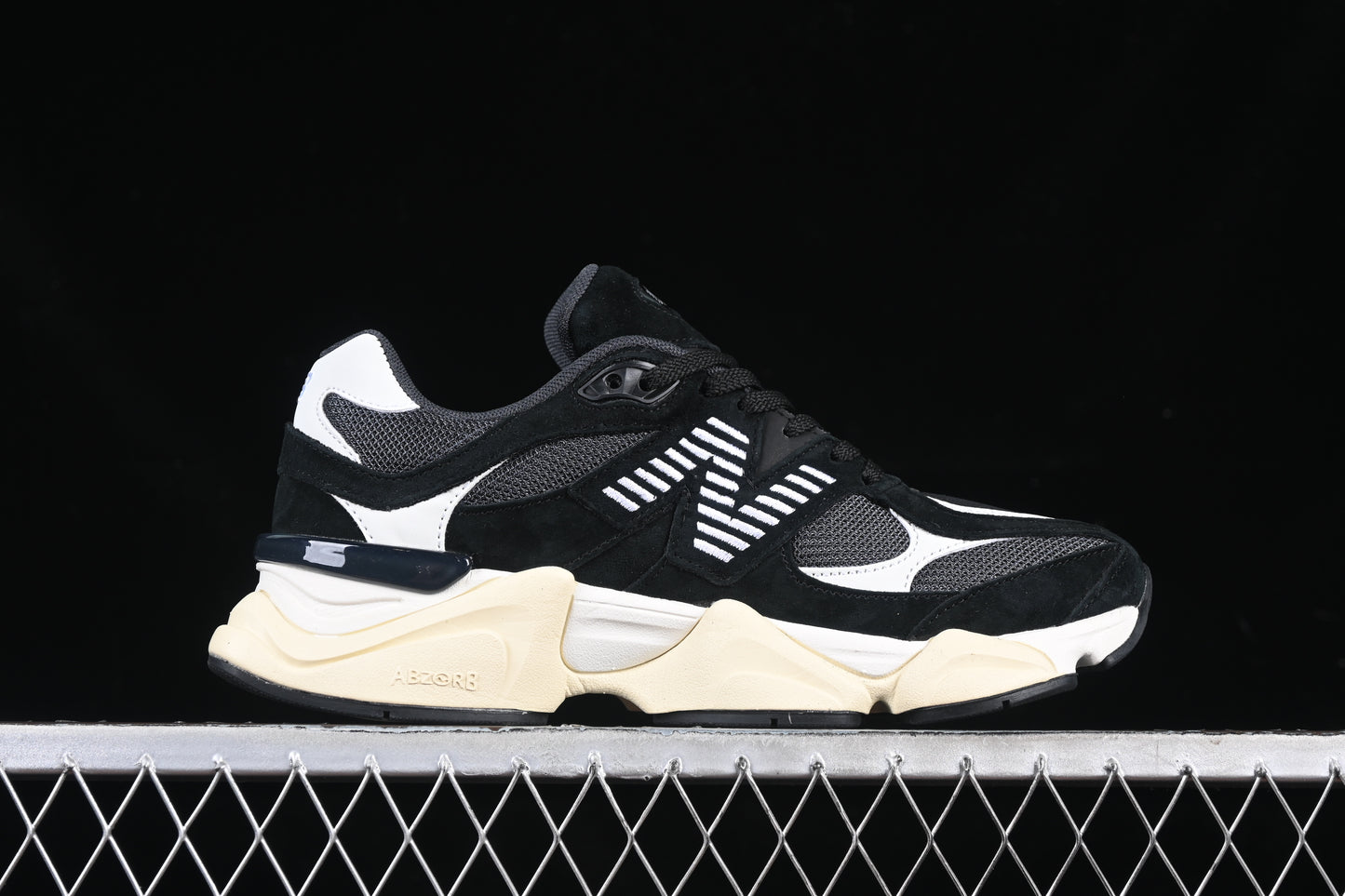 New Balance 9060 Black/White