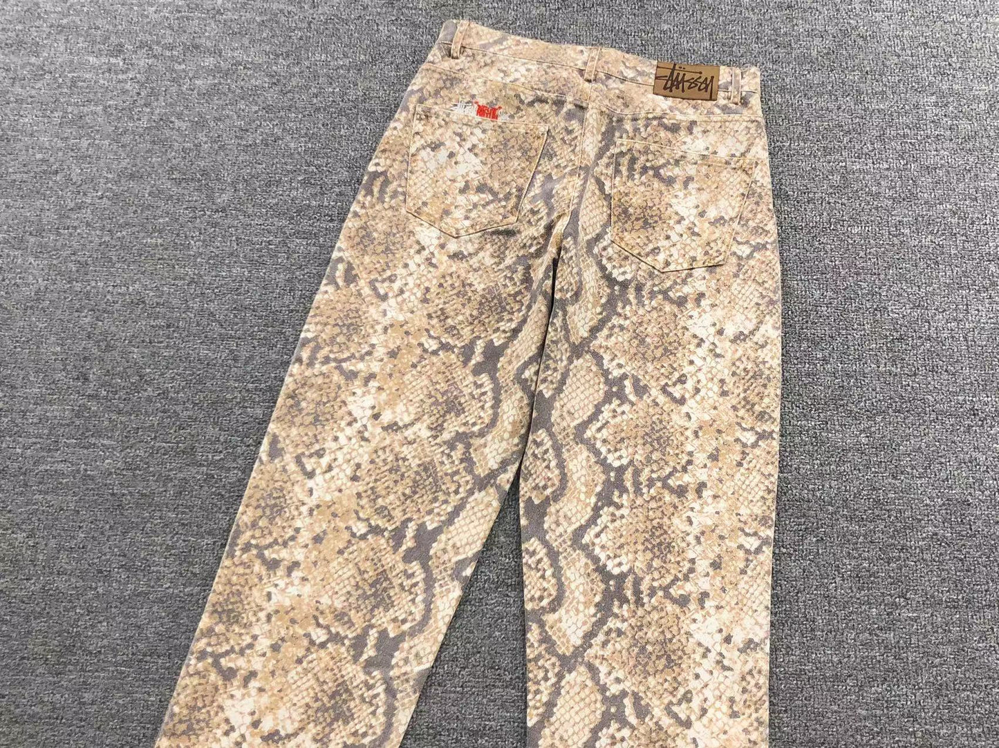 Stussy Snake