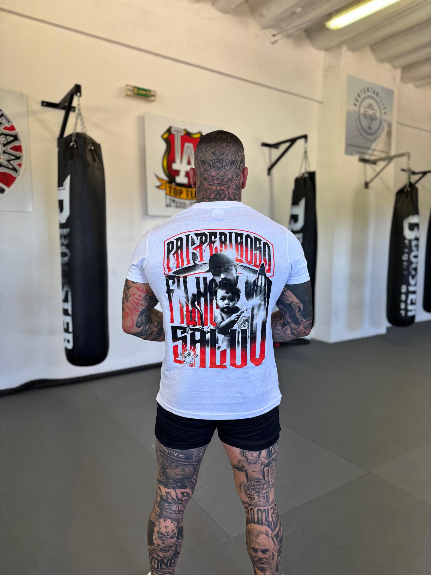 T-shirt PAI PERIGOSO FILHO SALVO New Edition